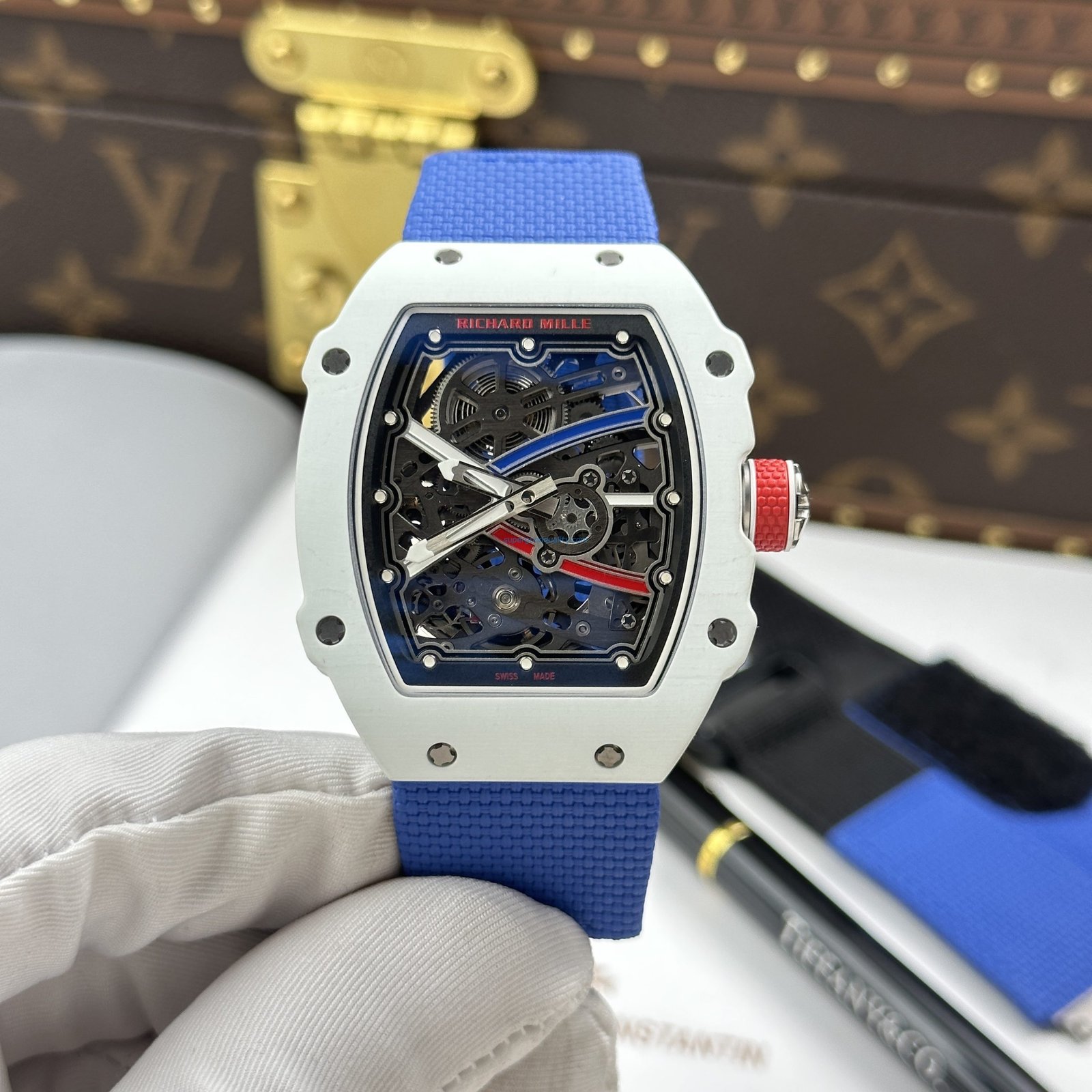 DONG-HO-RICHARD-MILLE-RM67-02-REPLICA-CAO-CAP-VO-CARBON-MAU-TRANG-SIEU-NHE-TRONG-LUONG-37-GRAMS-38.7X47-14-scaled-1 RICHARD MILLE RM67-02 REPLICA WATCH WHITE CARBON CASE SUPER LIGHT WEIGHT 37 GRAMS 38.7X47.52MM - 图片 1