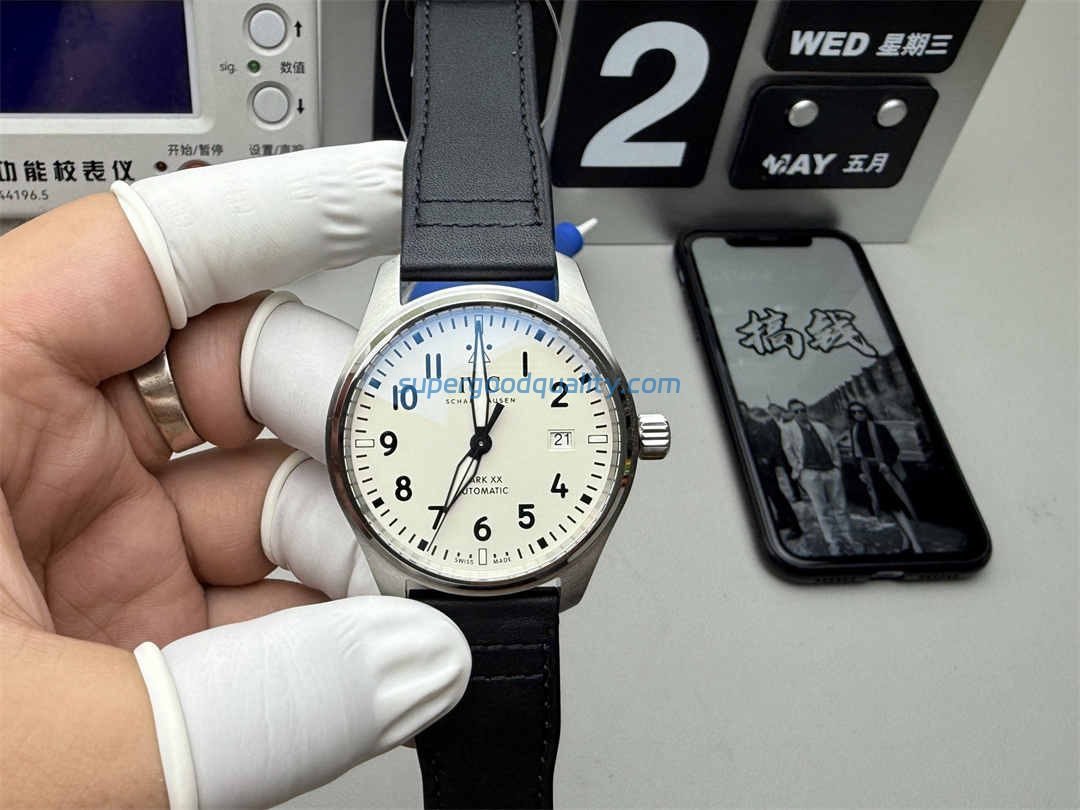 IMG_0244.jpg V7 IWC Mark XX White Dial – Premium 40mm Pilot Watch Replica with Sapphire Crystal & 2892/SW300 Movement - 图片 1