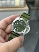 VS Factory Panerai Submersible “Verde Militare” 42mm PAM01055 1:1 Super Clone – DDP.900 Movement - 图片 3