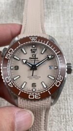 VS Factory Omega Seamaster Planet Ocean 600M 43.5mm Beige Dial Brown Bezel (215.32.44.21.09.001) 1:1 Super Clone – DD8900 Movement - 图片 3