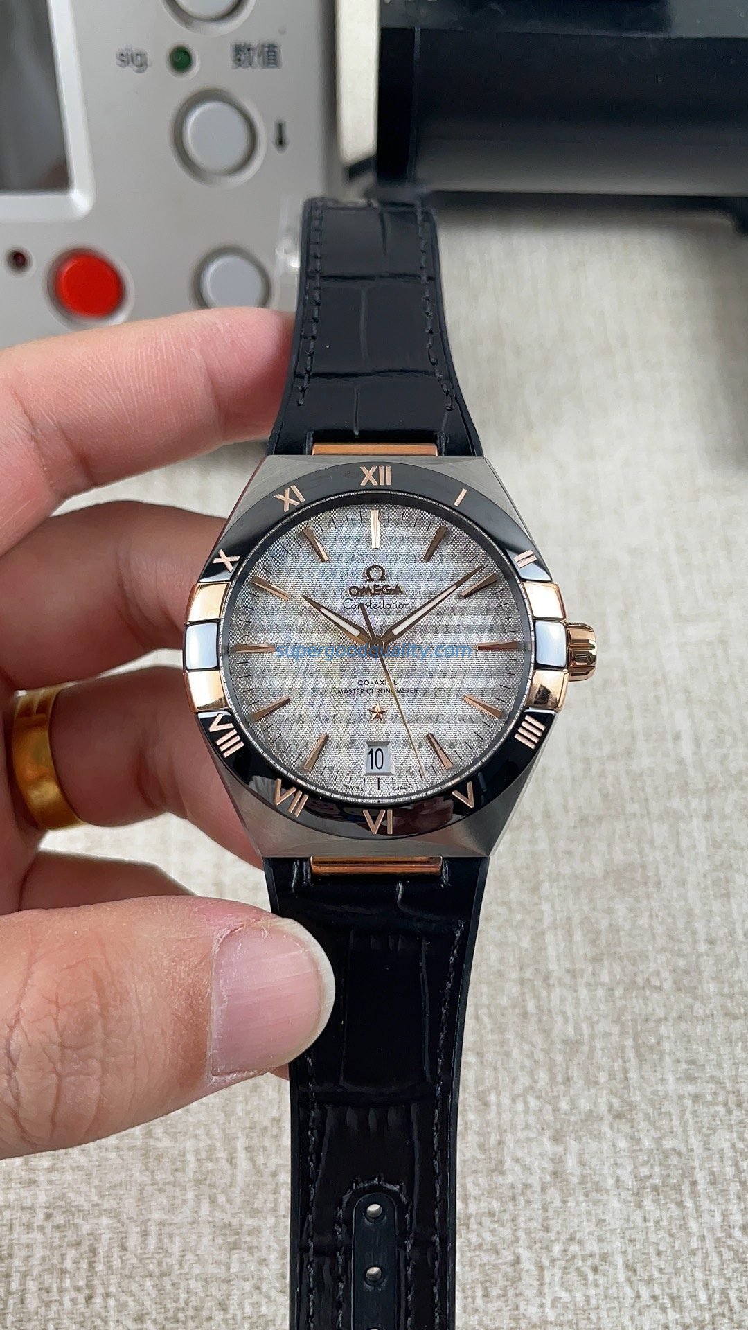 i1741672940_8690_0.jpg VS Factory Omega Constellation 41mm Two-Tone Sedna Gold Black Ceramic Bezel Silk Dial (131.23.41.21.06.002) 1:1 Super Clone – DD8900 Movement - 图片 1