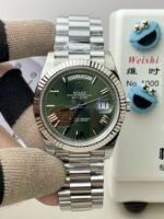 VS Factory (V2) Rolex Day-Date 40mm White Gold Olive Green Sunburst Roman Dial Fluted Bezel President Bracelet (228239) 1:1 Super Clone – DD3255 Movement - 图片 2