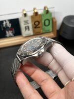 VS Factory Omega Seamaster Diver 300M 42mm 007 Edition “No Time To Die” Titanium Mesh (210.90.42.20.01.001) 1:1 Super Clone – DD8806 Movement - 图片 5