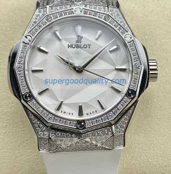 HB Factory Hublot Classic Fusion 550.NS.2200.RW.1804.ORL20 40mm Diamond Steel White Rubber Strap White Dial